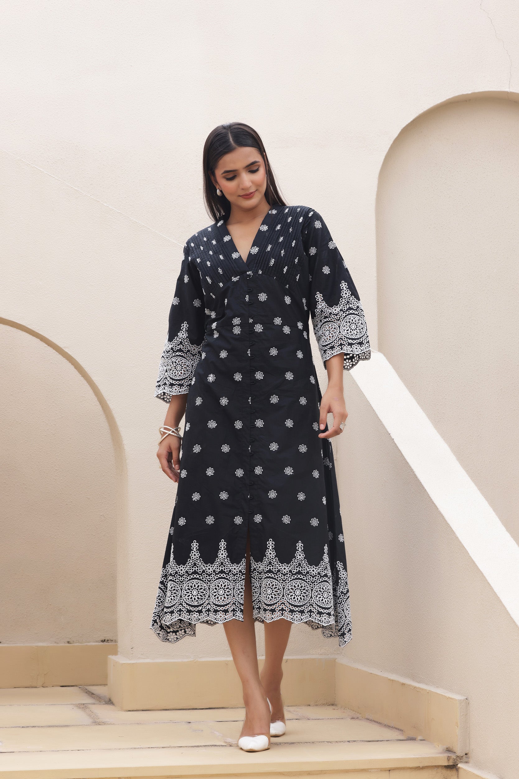 Hakoba Black Dress